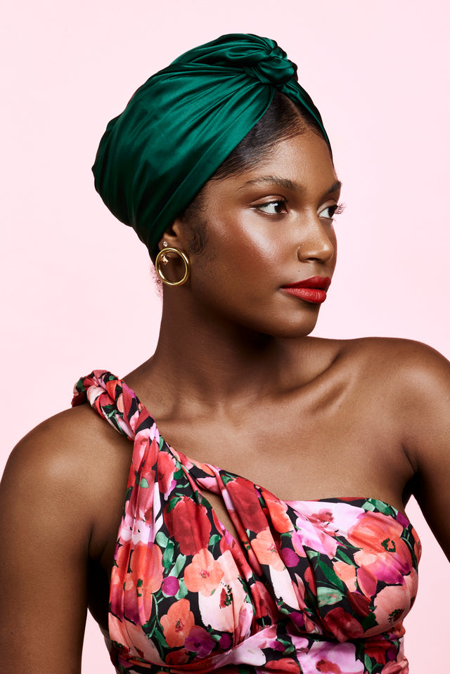 Turban cubaine en soie émeraude – vue de face