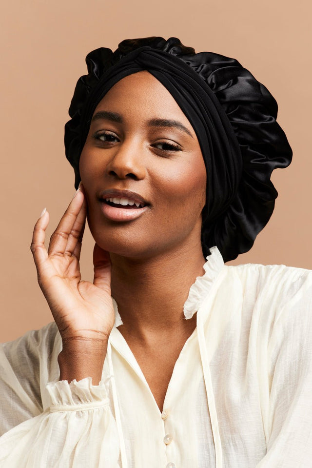 Bonnet de nuit en soie - BONNET DE NUIT EN SOIE NOIR - Indira de paris