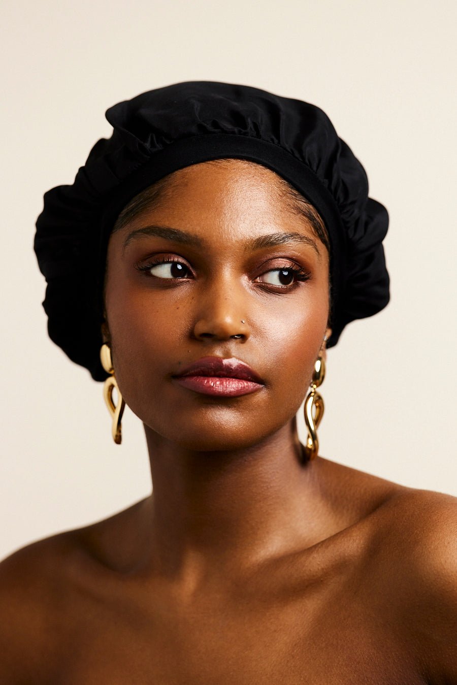 Sous bonnet en soie - BONNET SOUS TURBAN EN SOIE NOIR - Indira de paris