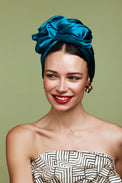 Turban africaine en soie bleu canard – vue de trois quarts