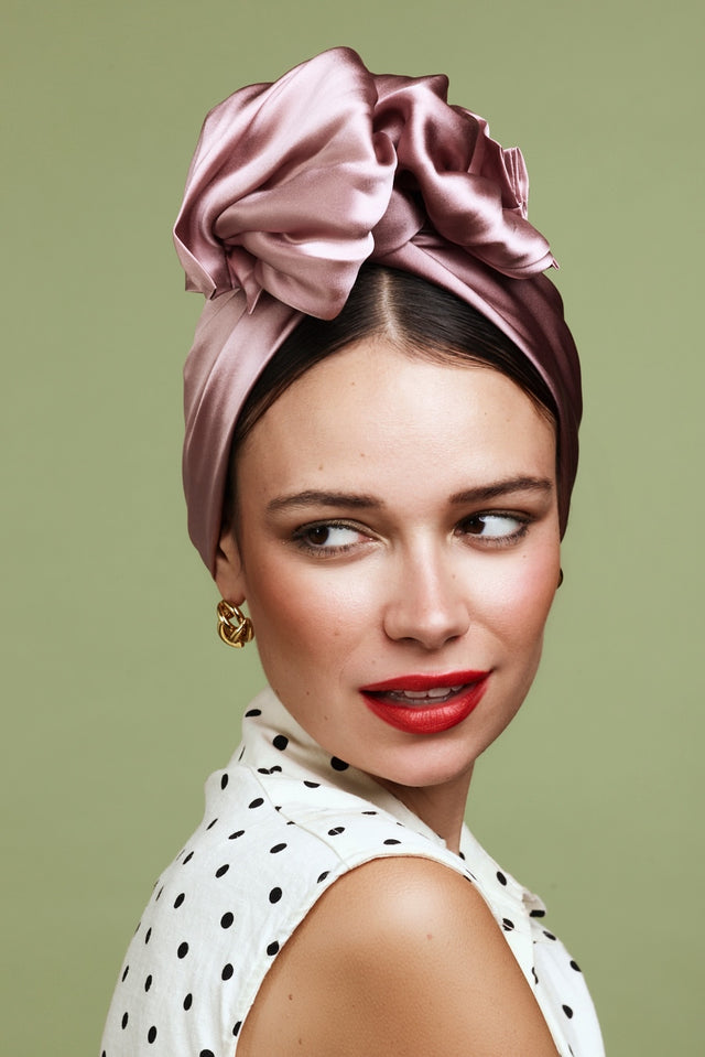 Turban africaine en soie mauve , nœud volumineux