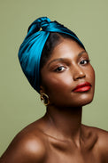 Turban cubaine en soie bleu canard – vue de face