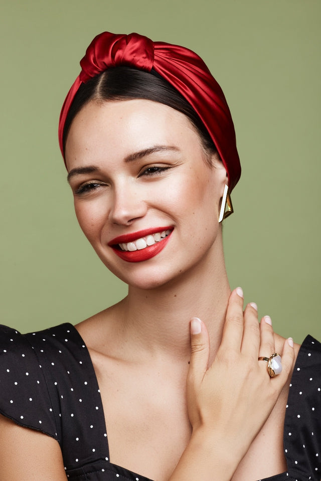 Turban parisienne en soie rouge rubis 