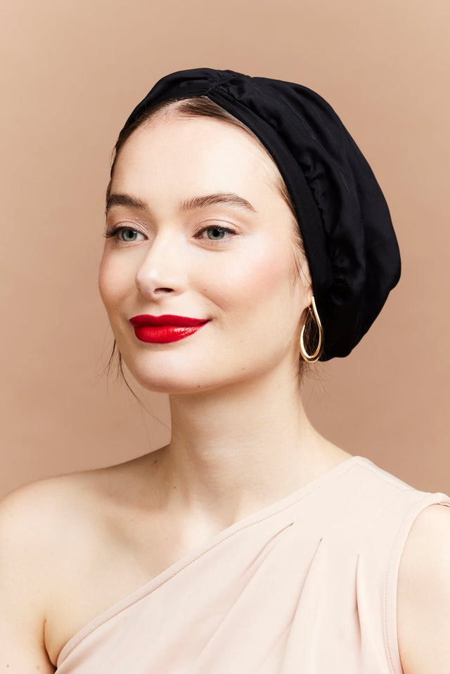 Sous bonnet en soie - BONNET SOUS TURBAN EN SOIE NOIR - Indira de paris